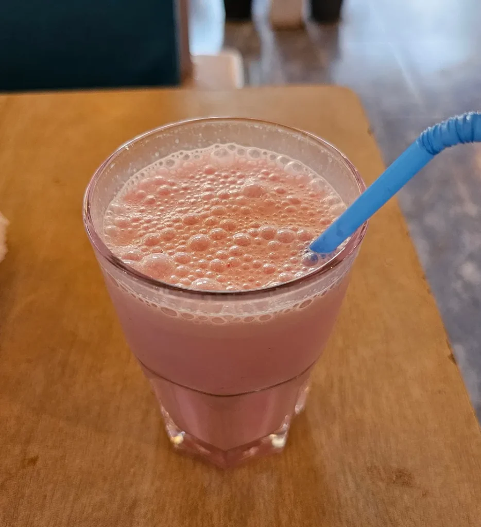Casanova palolem Strawberry Lassi
