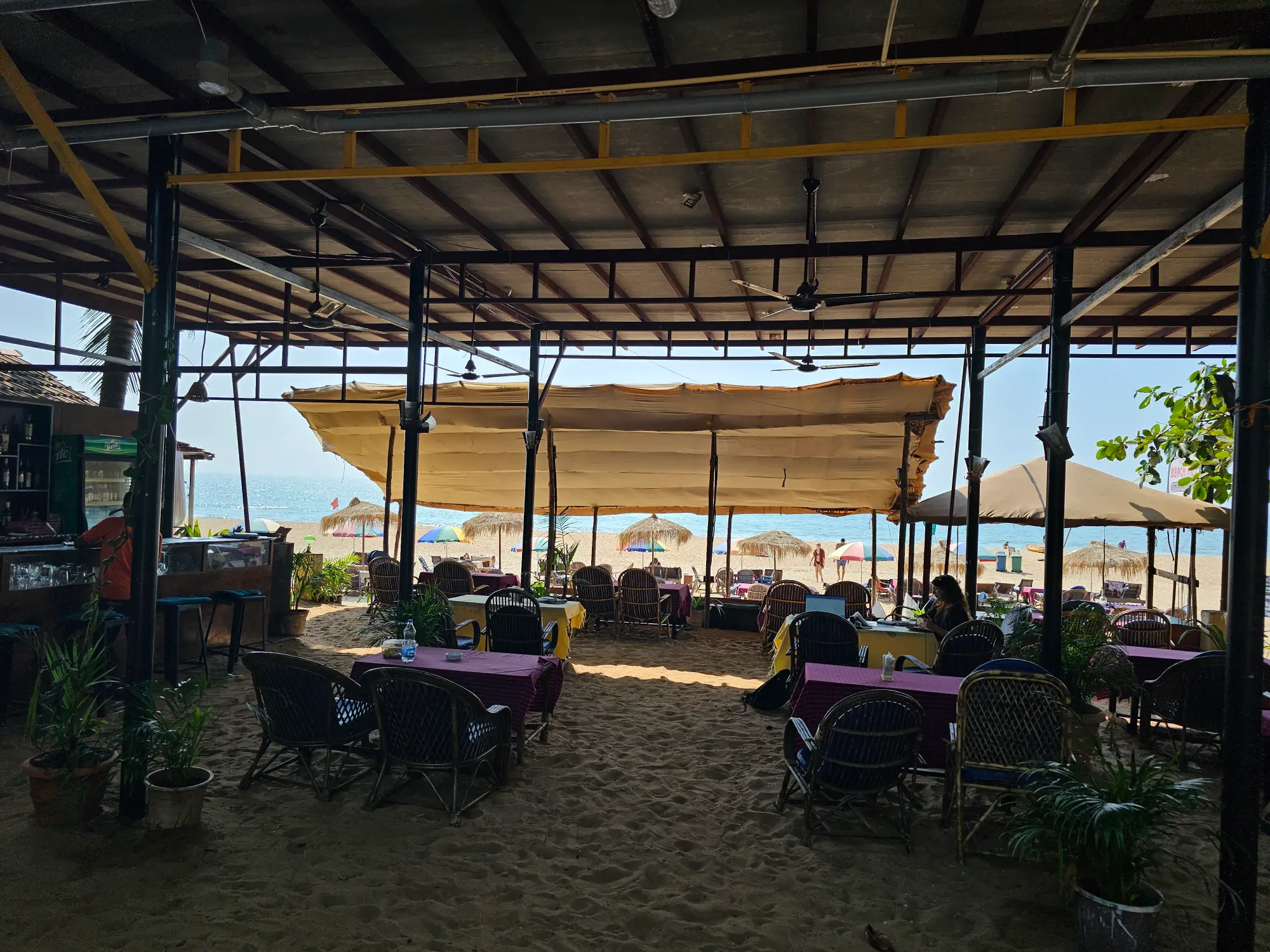 casa beach huts restaurant